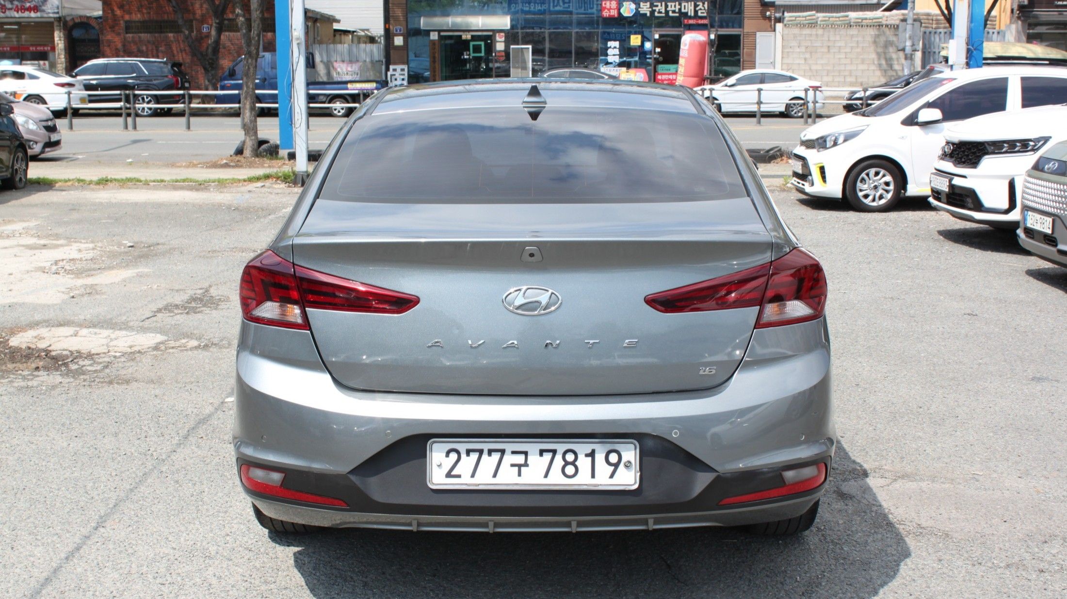 HYUNDAI AVANTE AD 2018