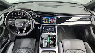 AUDI Q8 4M 2021