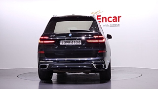 BMW X7 G07 2024