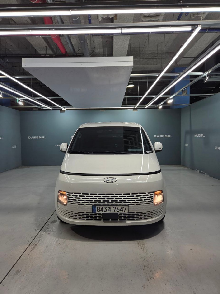 HYUNDAI STARIA 2023