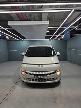 HYUNDAI STARIA 2023
