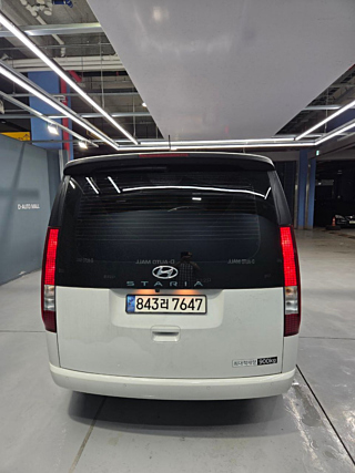 HYUNDAI STARIA 2023