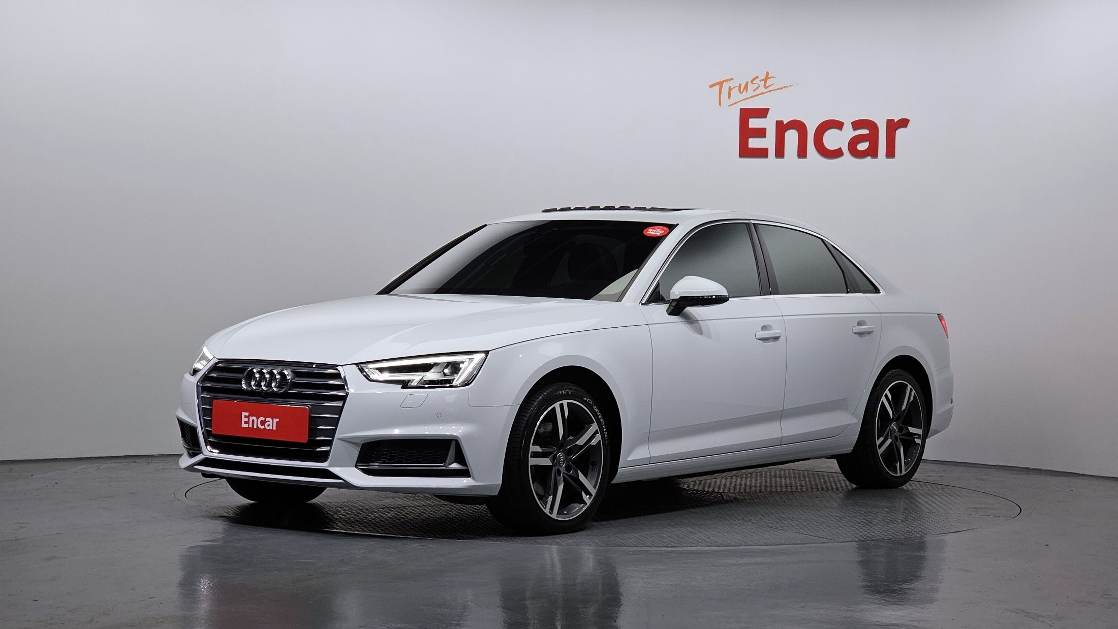 AUDI A4 B9 2019