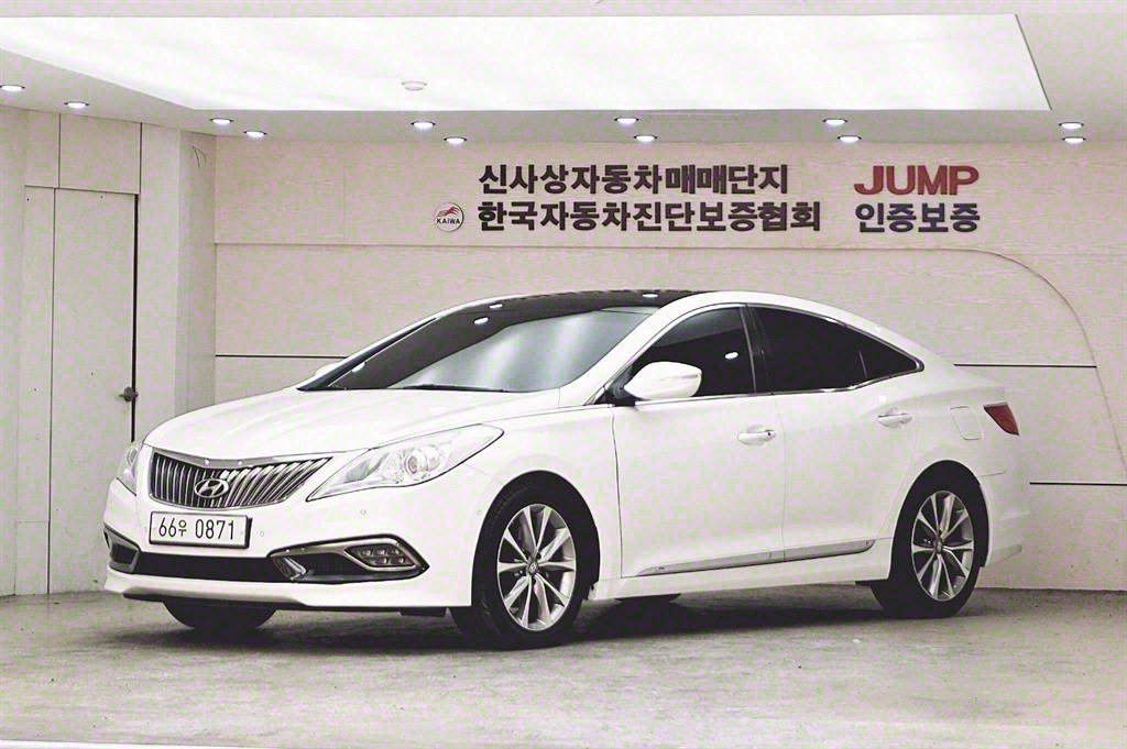 HYUNDAI GRANDEUR HG 2016