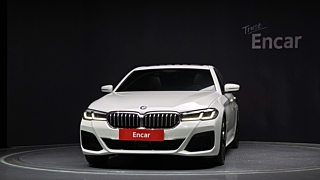 BMW 5-SERIES G30 2022
