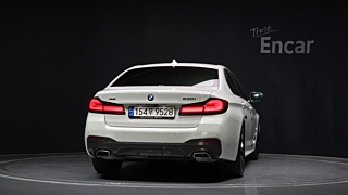 BMW 5-SERIES G30 2022