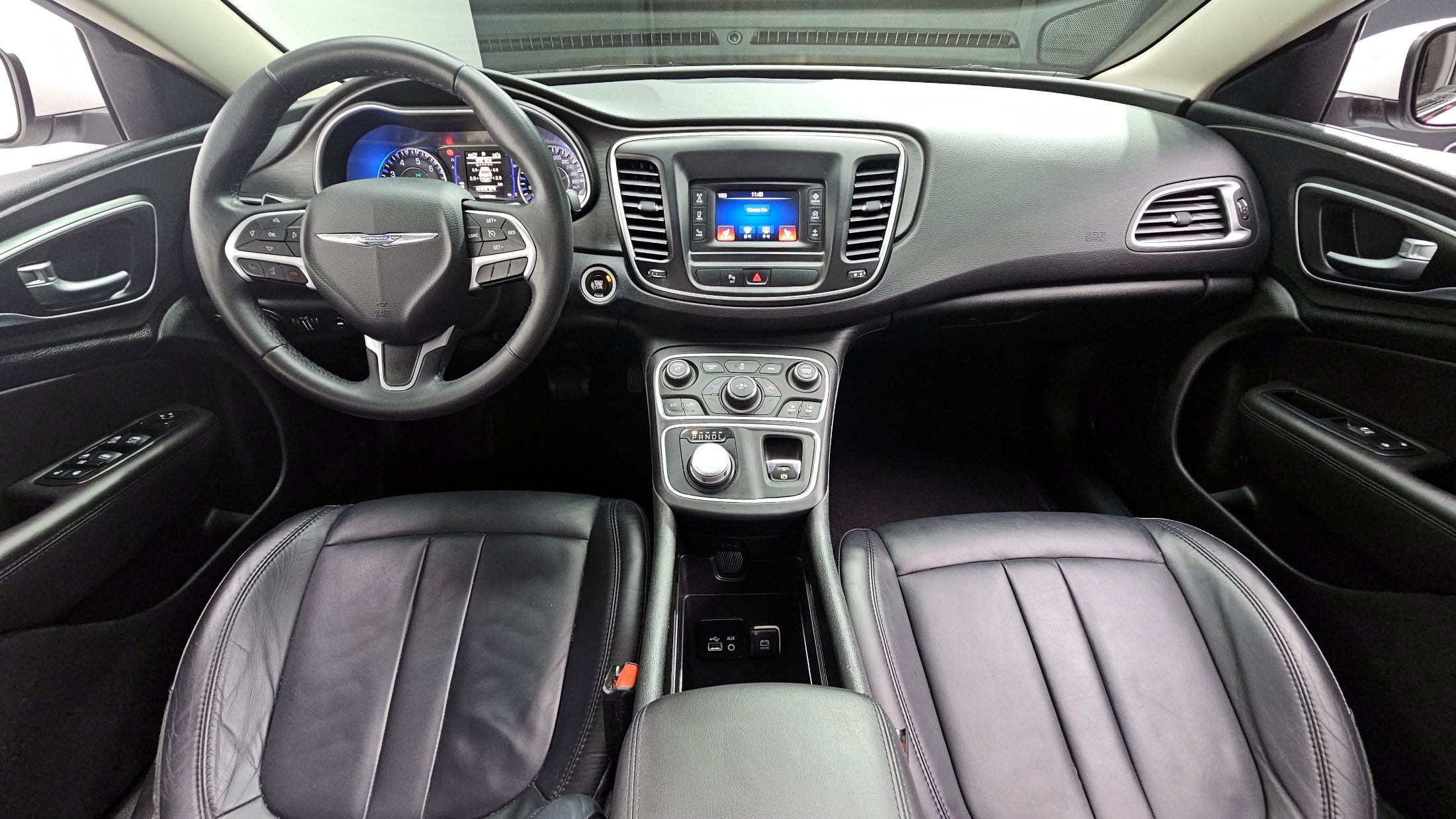 CHRYSLER 200 2015