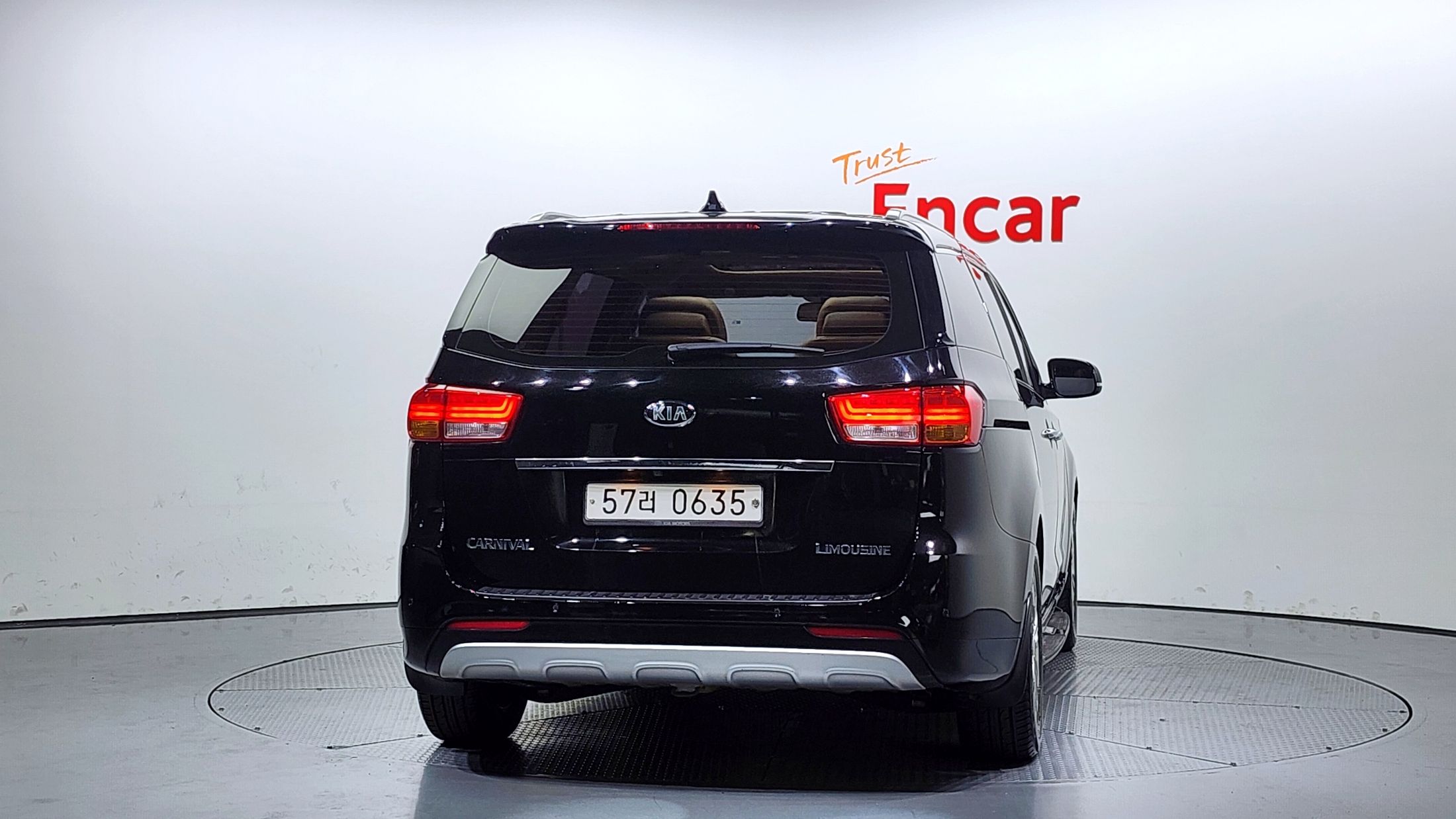 KIA CARNIVAL 2015