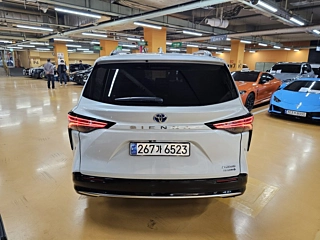 TOYOTA SIENNA 2023
