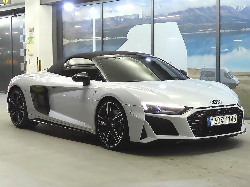 AUDI R8 4S