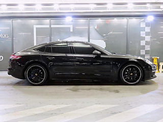 PORSCHE PANAMERA 971 2019