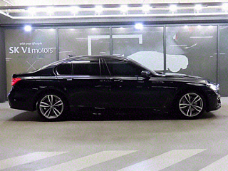 BMW 7-SERIES G11 2018