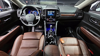 SAMSUNG QM6 2020