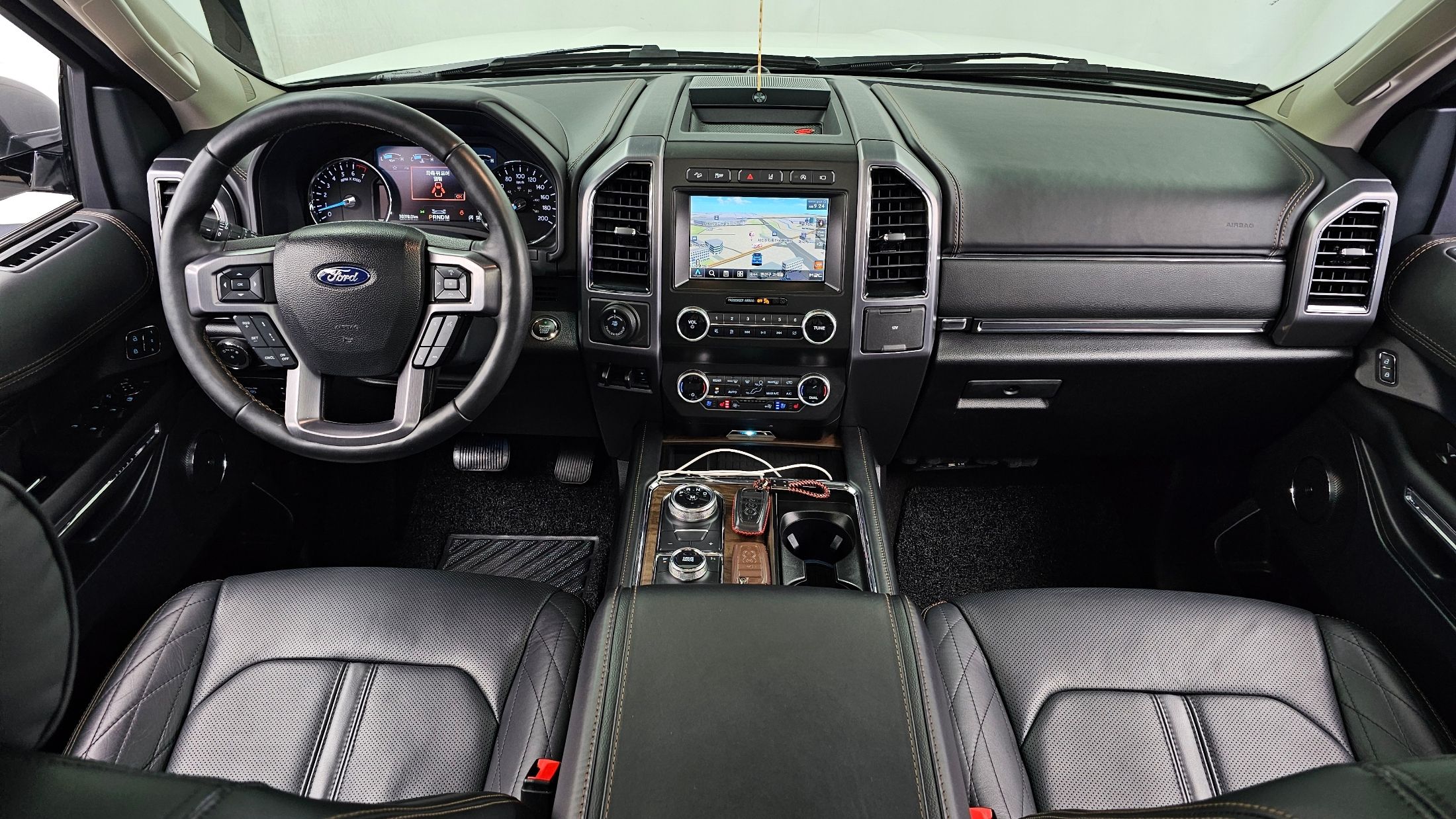 FORD EXPEDITION