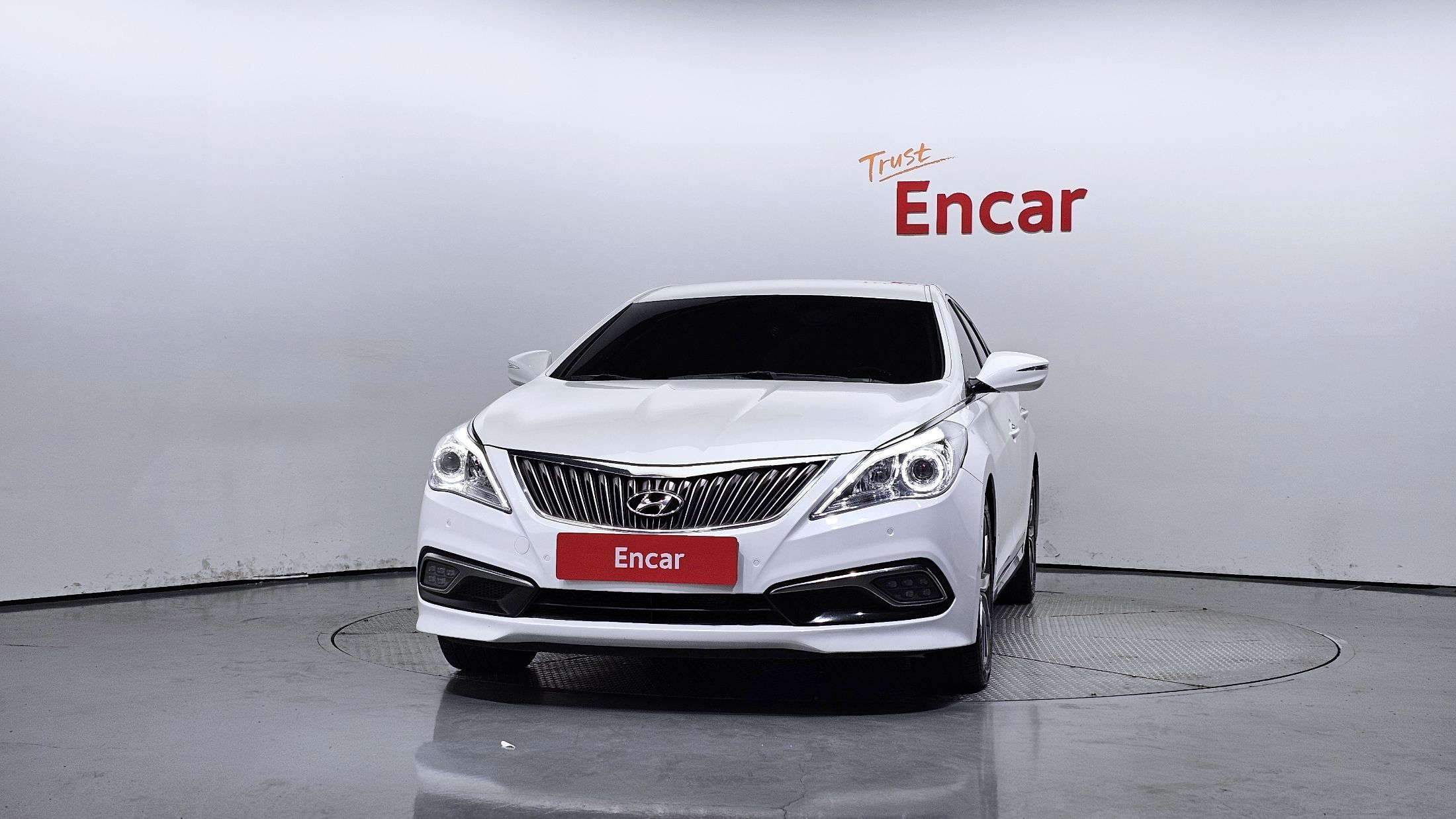 HYUNDAI GRANDEUR HG 2016