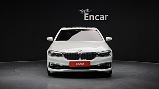 BMW 5-SERIES G30 2018
