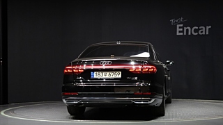 AUDI A8 D5 2021