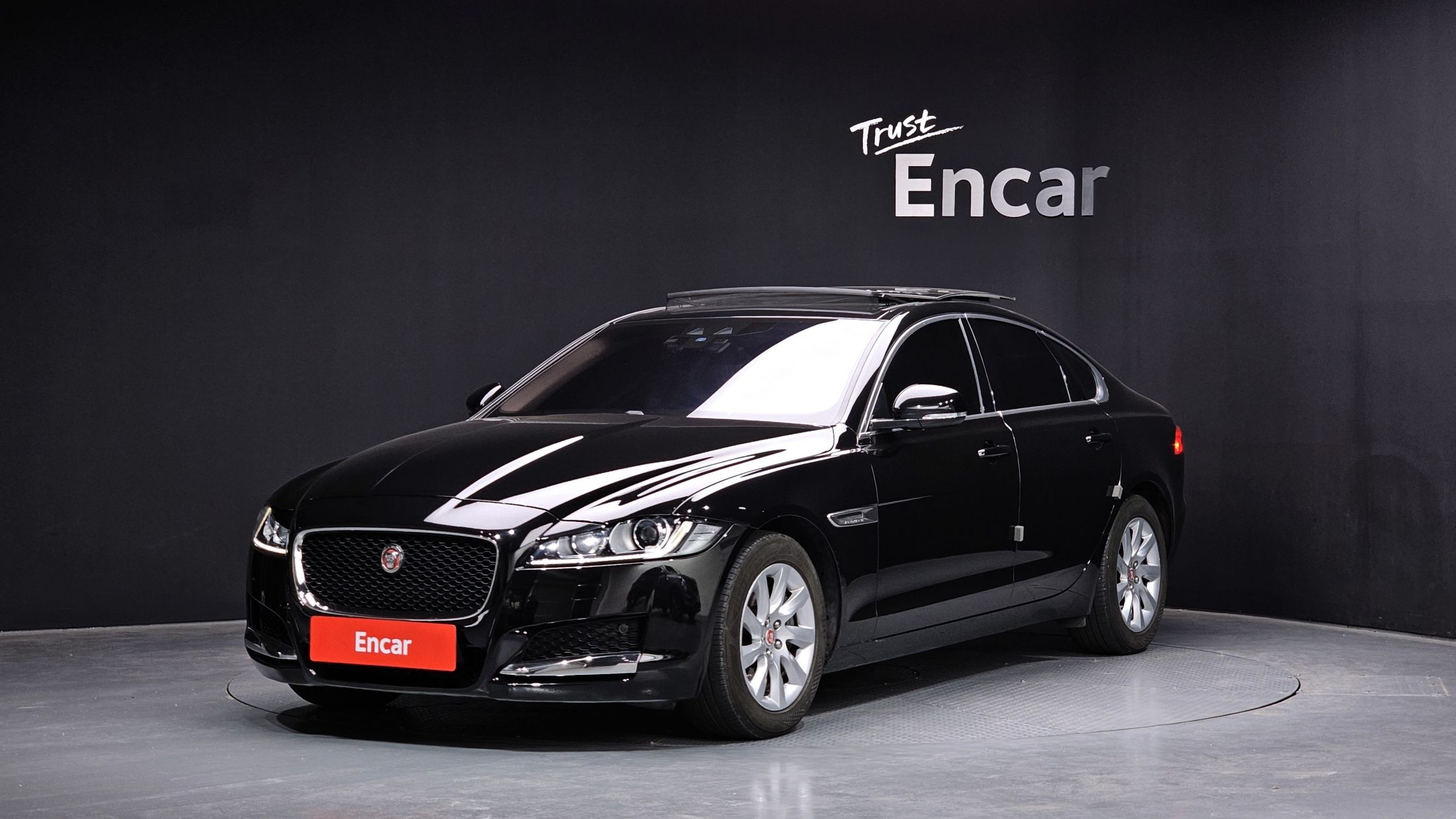 JAGUAR XF X260