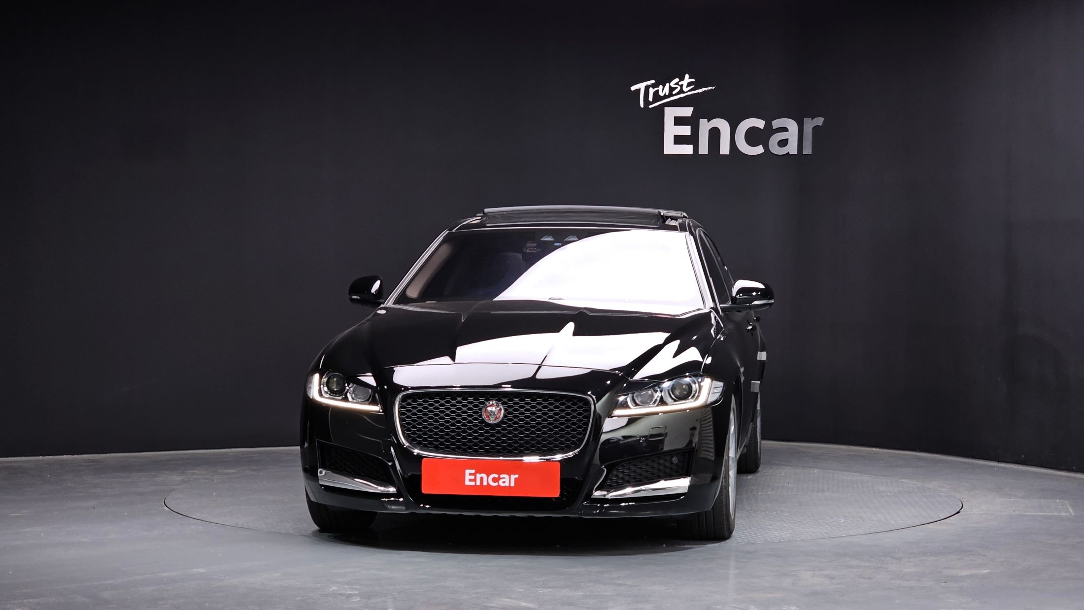 JAGUAR XF X260 2017