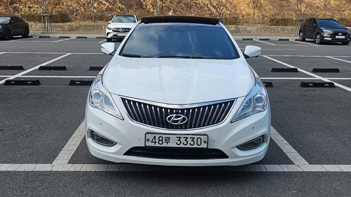HYUNDAI GRANDEUR HG HYBRID 2014