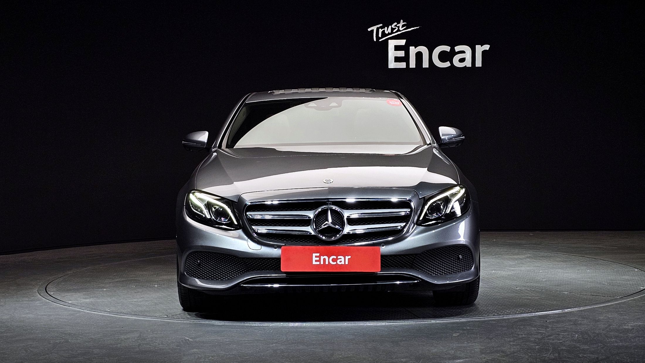 MERCEDES BENZ E-CLASS W213 2019