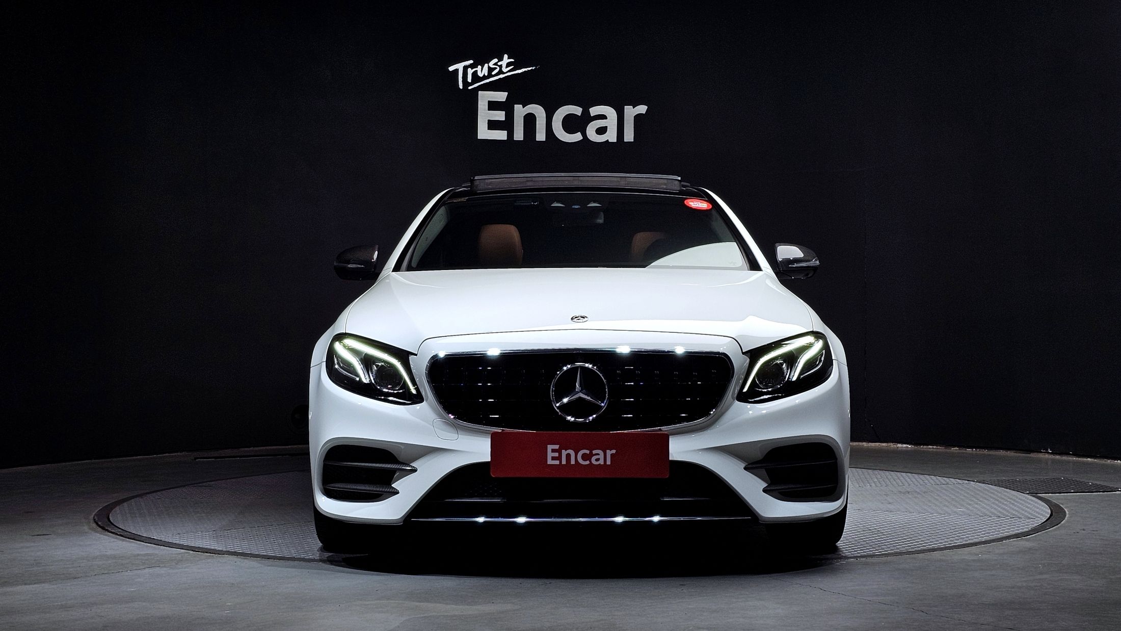 MERCEDES BENZ E-CLASS W213 2017