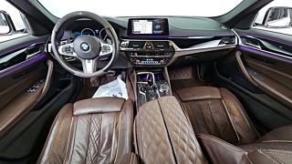 BMW 5-SERIES G30 2019