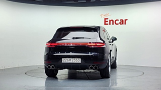 PORSCHE MACAN 2019