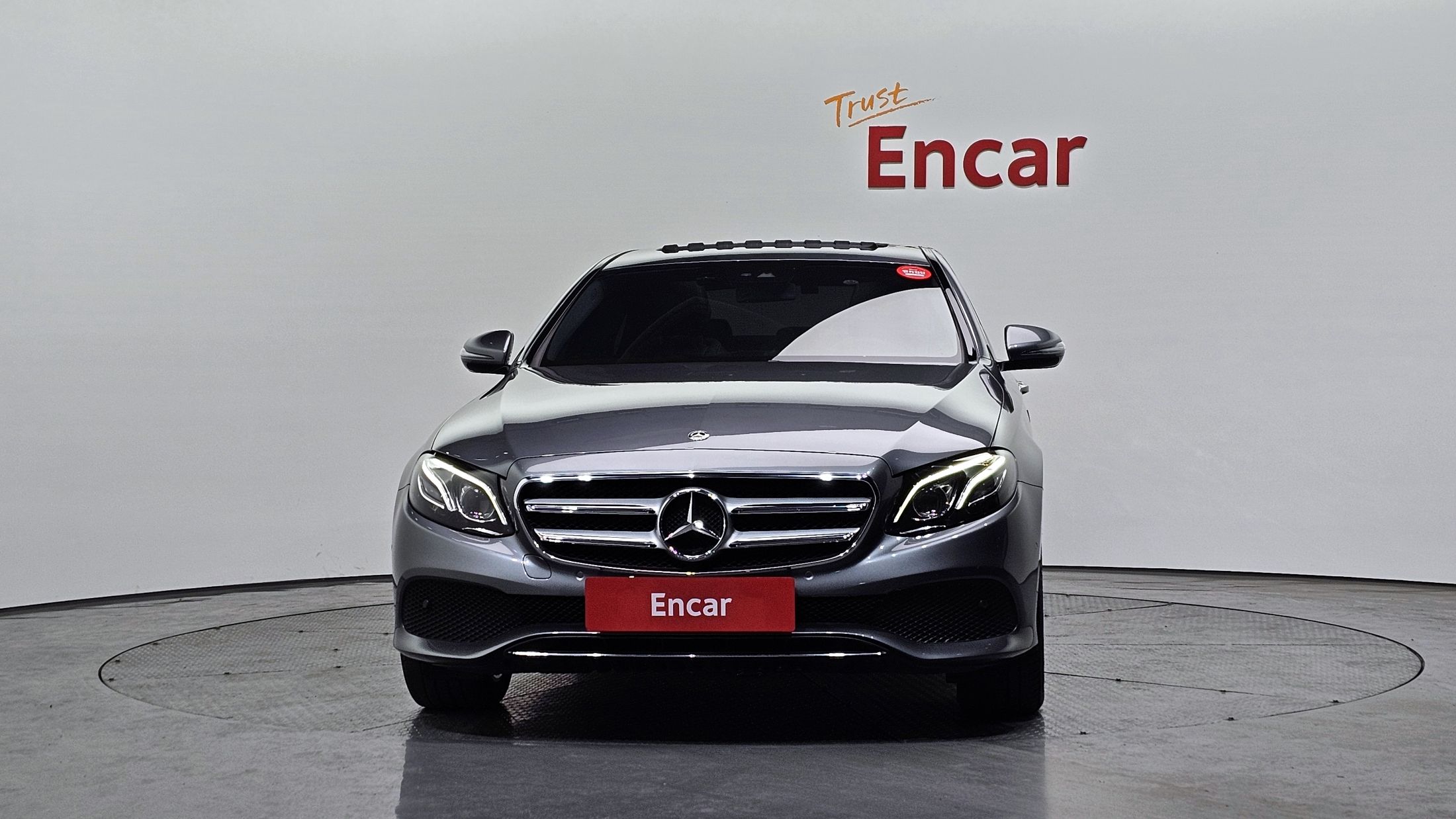 MERCEDES BENZ E-CLASS W213 2019
