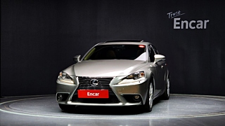 LEXUS IS200T 2016
