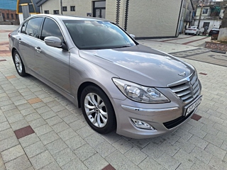 HYUNDAI GENESIS 2013