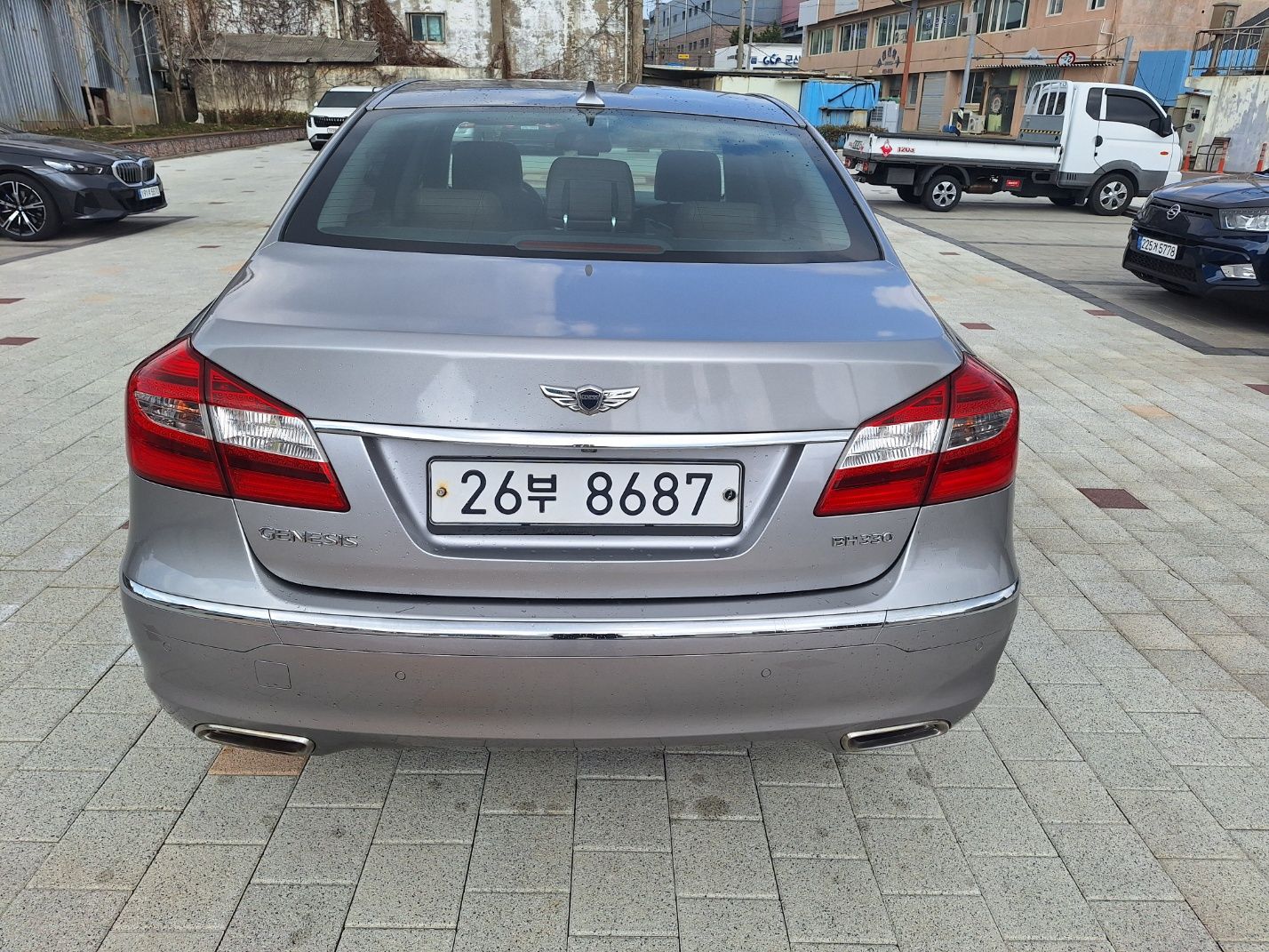 HYUNDAI GENESIS 2013