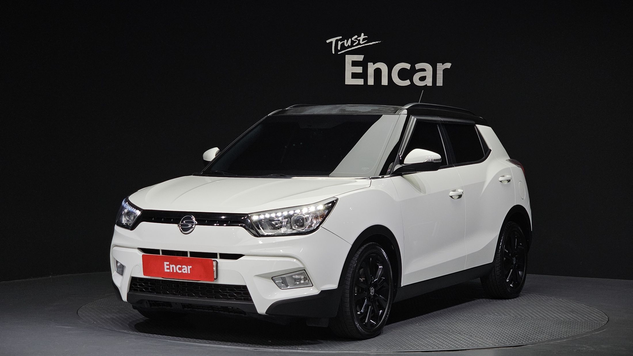 SSANGYONG TIVOLI 2015