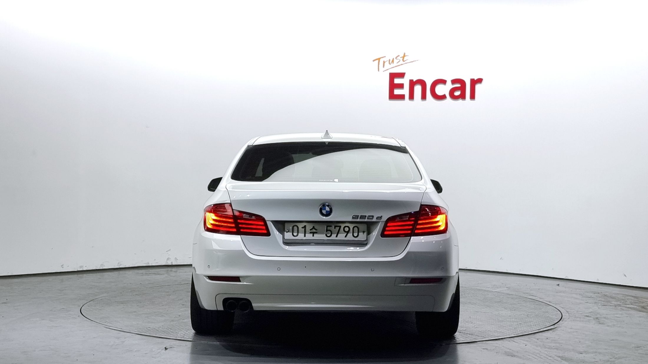 BMW 5-SERIES F10 2014