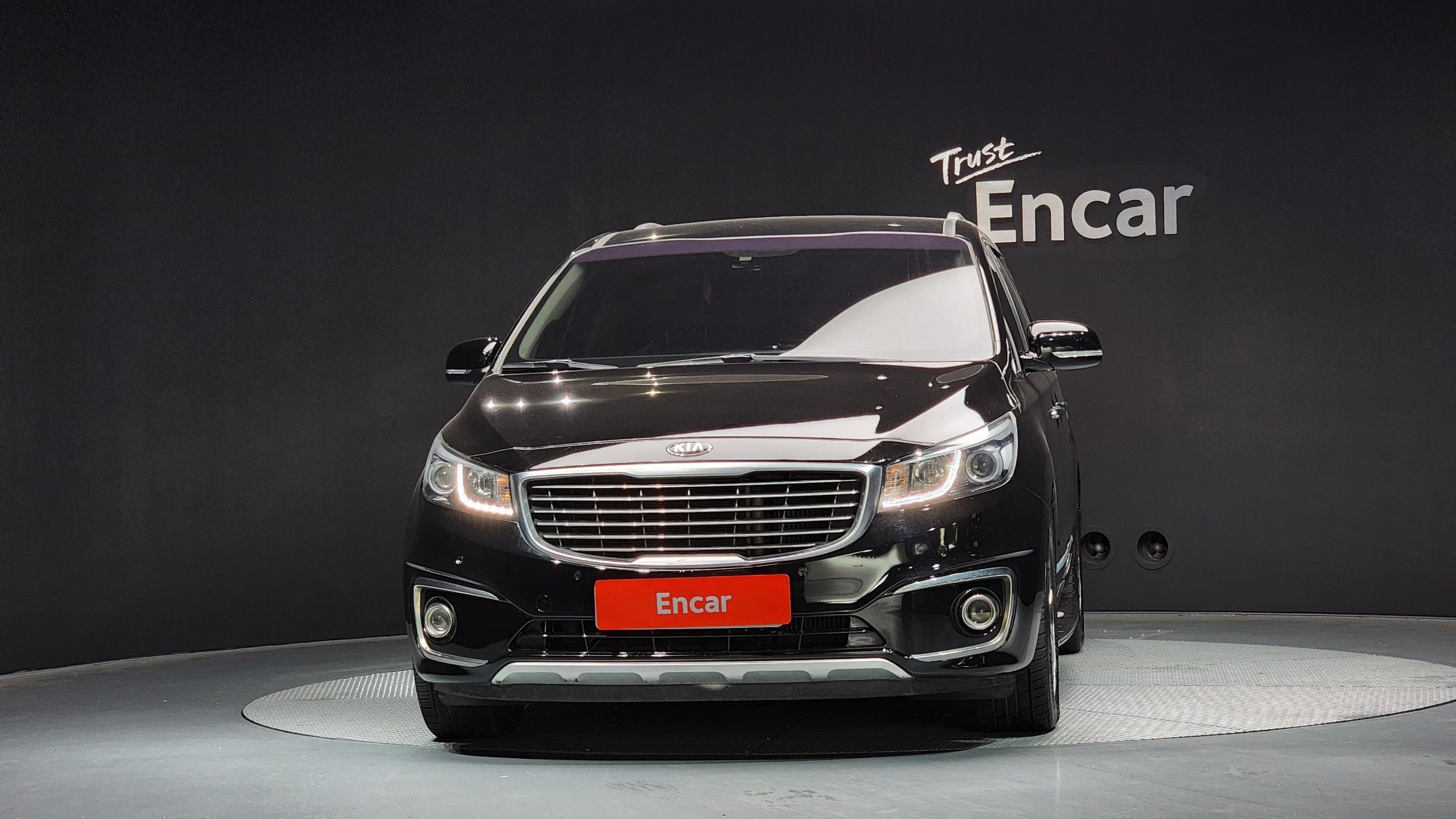 KIA CARNIVAL 2016