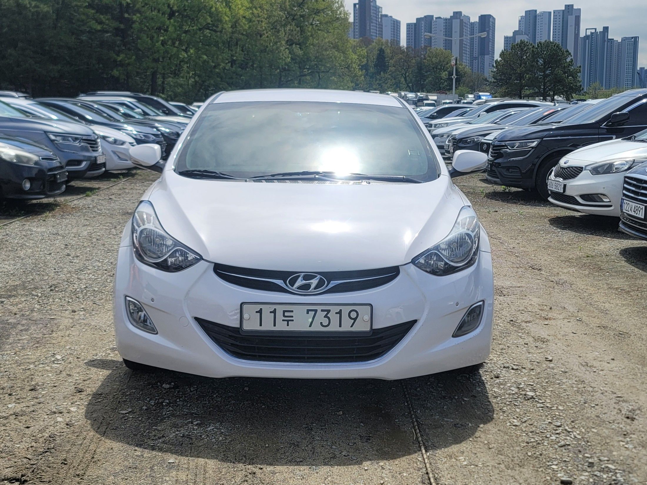 HYUNDAI AVANTE MD 2012