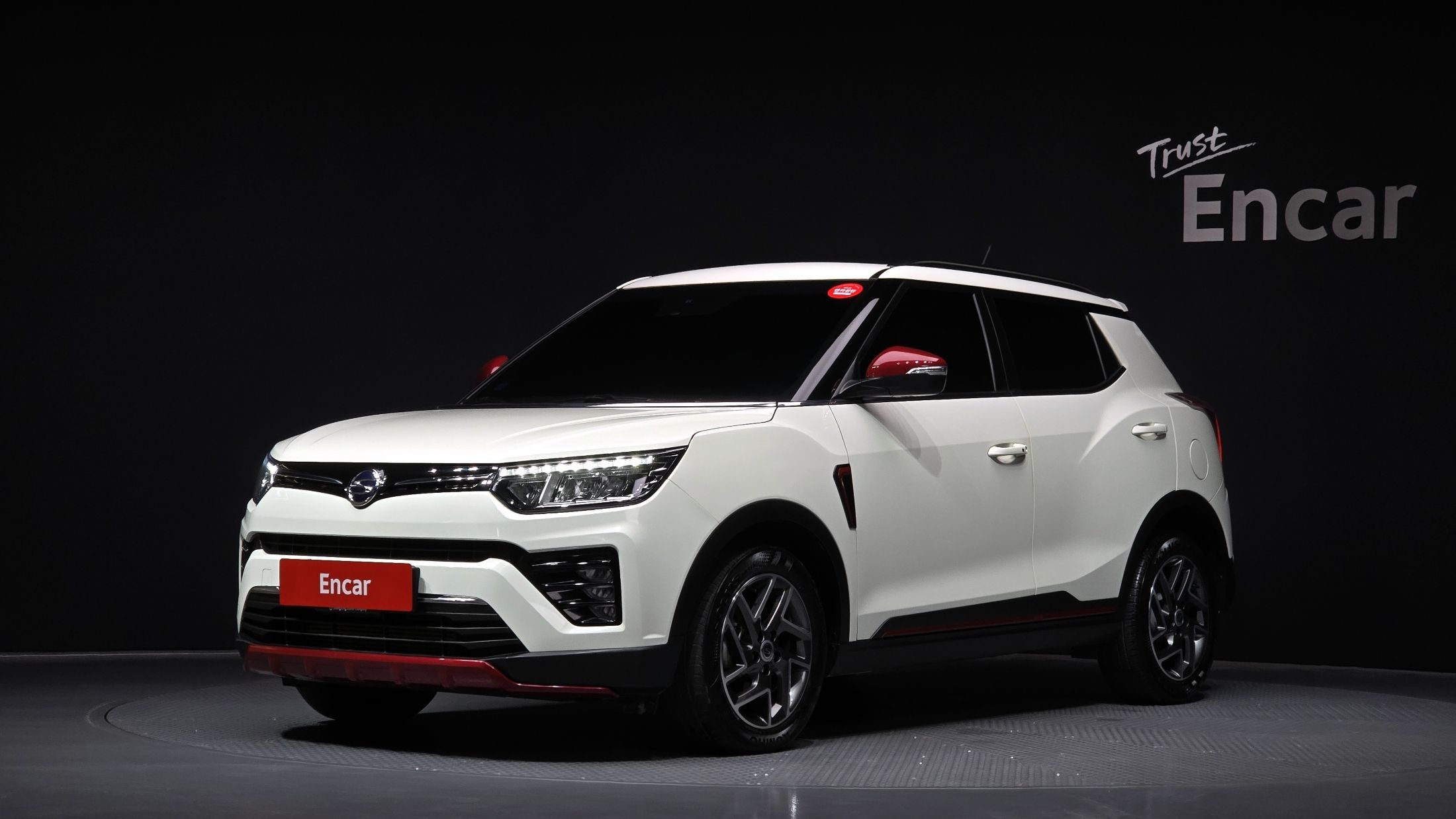 SSANGYONG TIVOLI VERY NEW 2021
