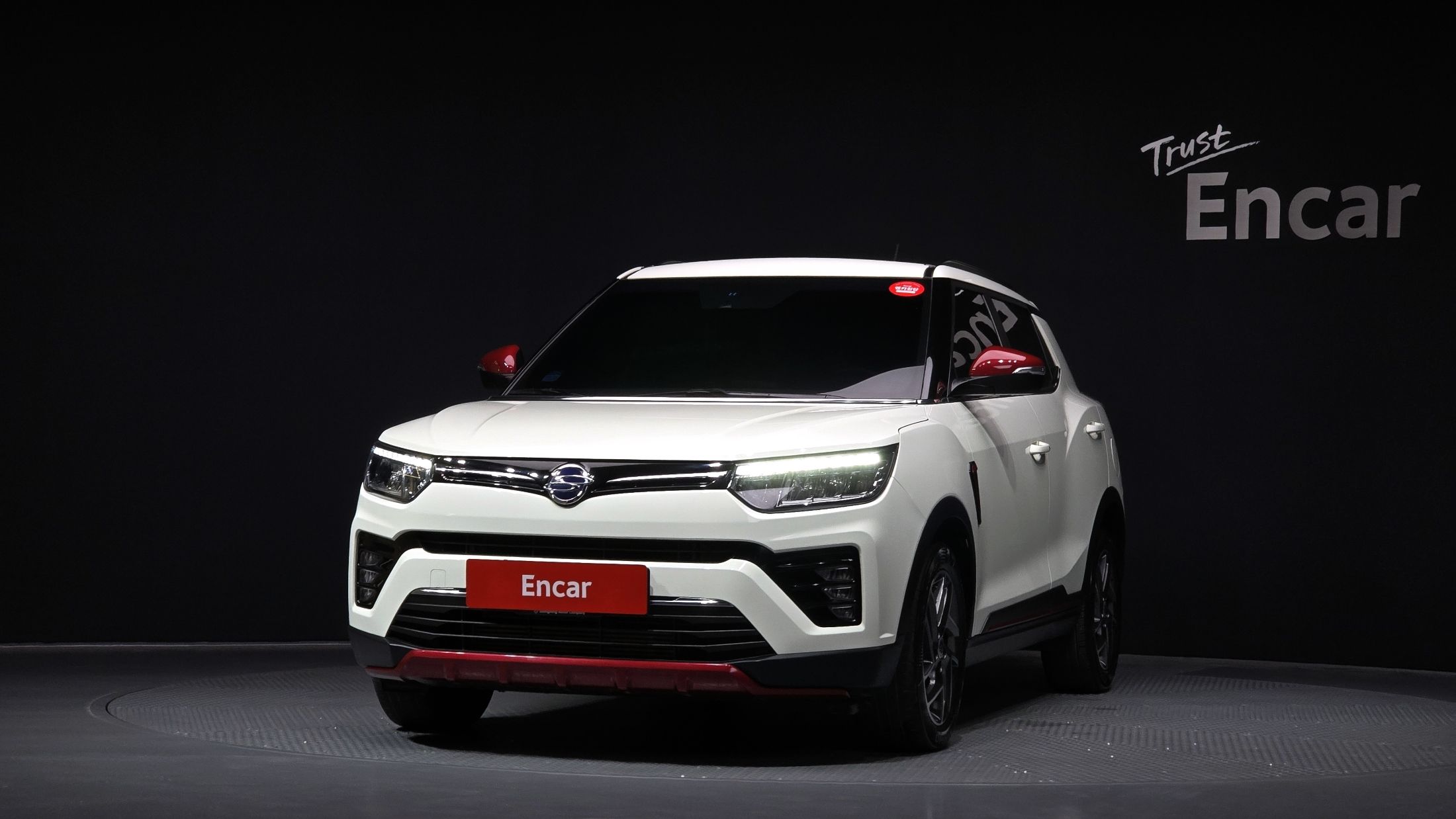 SSANGYONG TIVOLI VERY NEW 2021