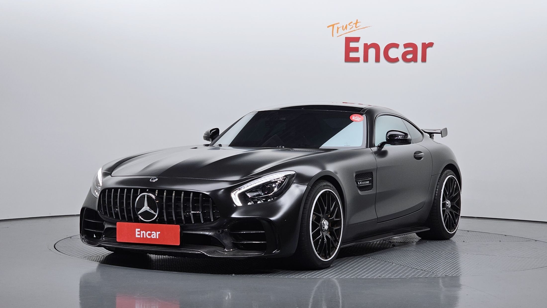 MERCEDES BENZ AMG GT