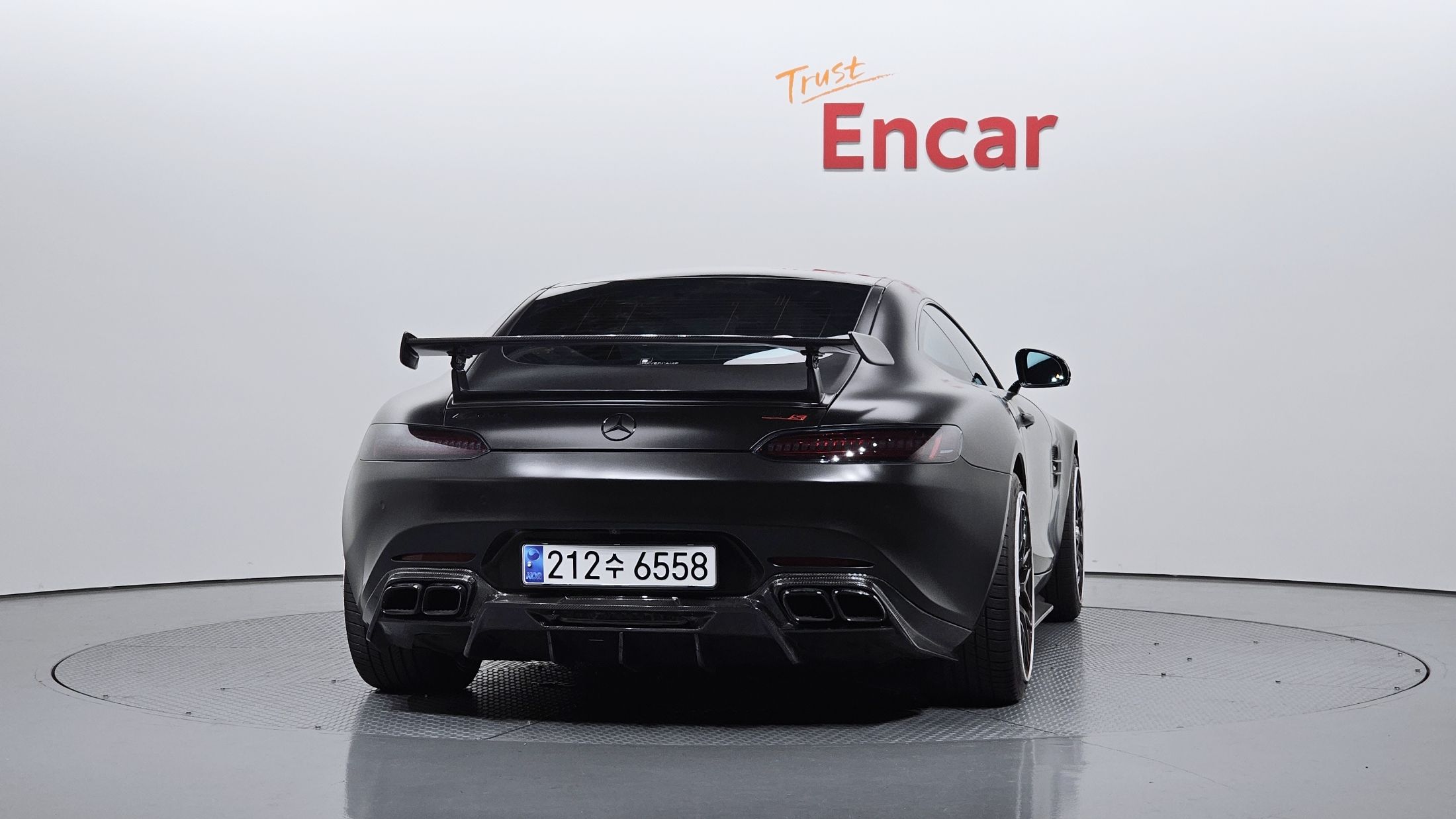 MERCEDES BENZ AMG GT 2016