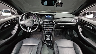 INFINITI Q30 2019