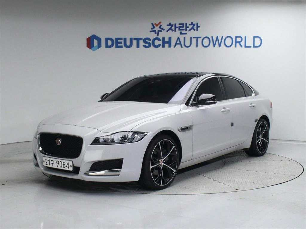 JAGUAR XF X260