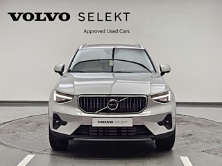 VOLVO XC40 2024