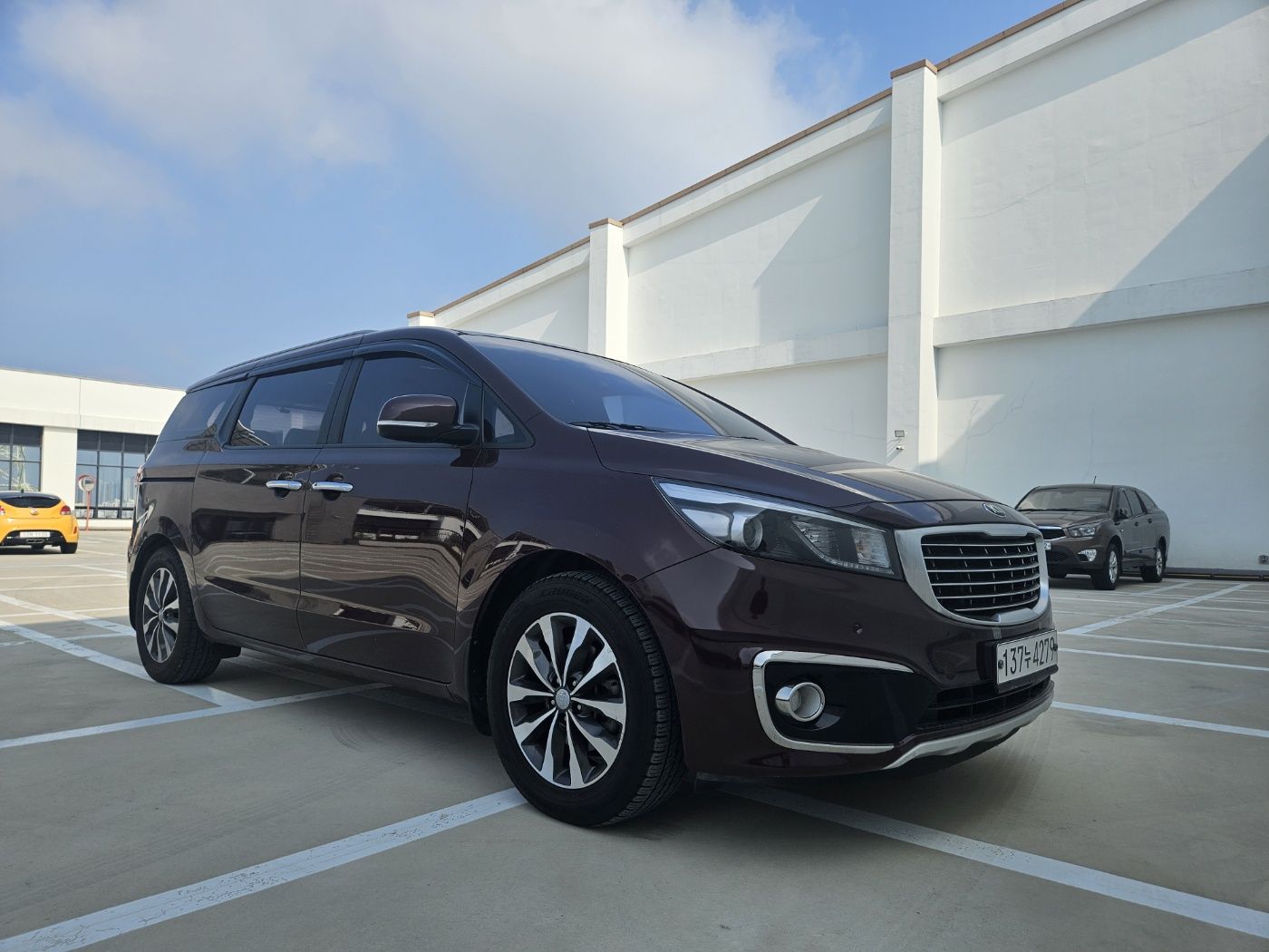 KIA CARNIVAL
