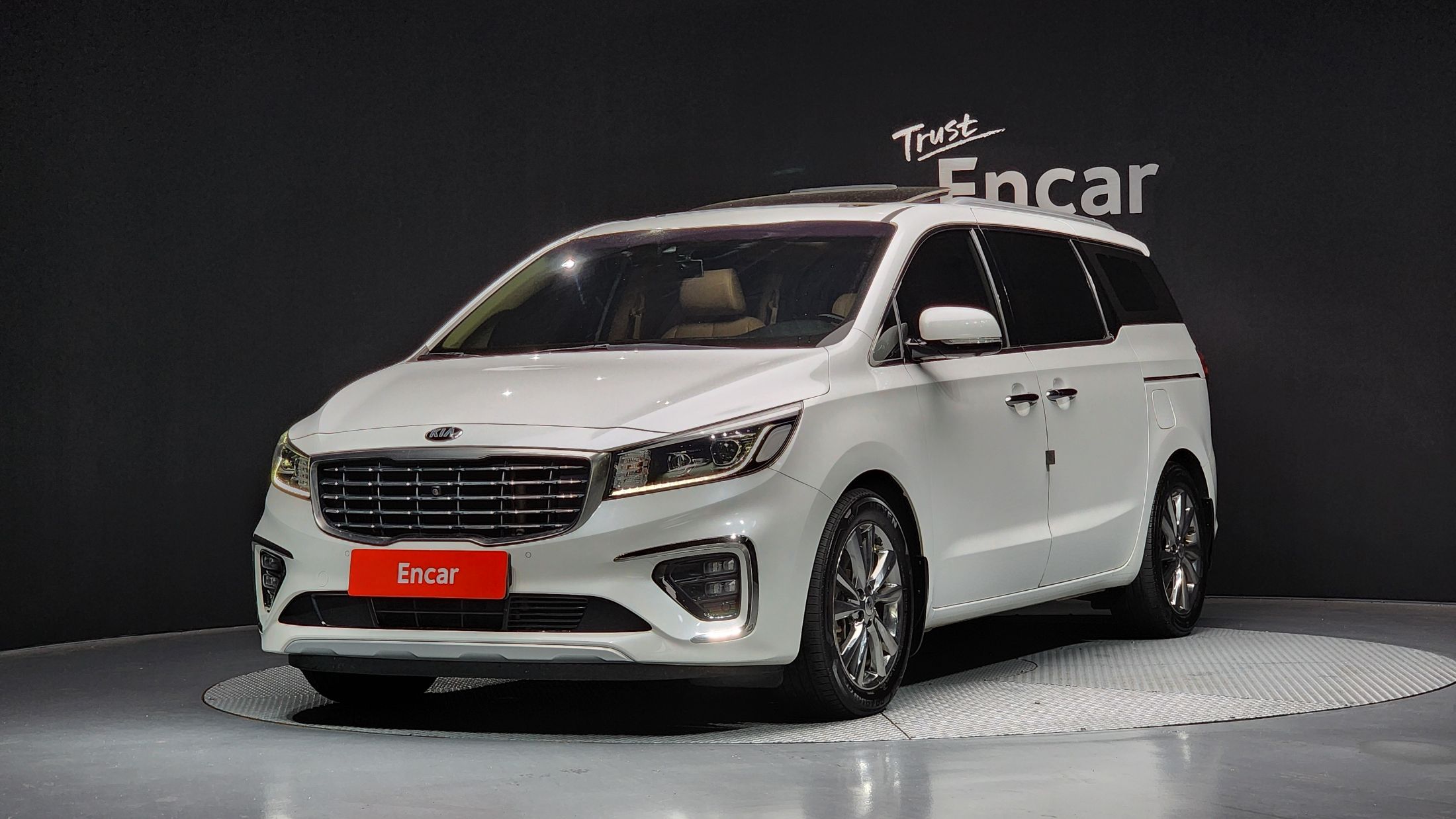 KIA CARNIVAL 2018