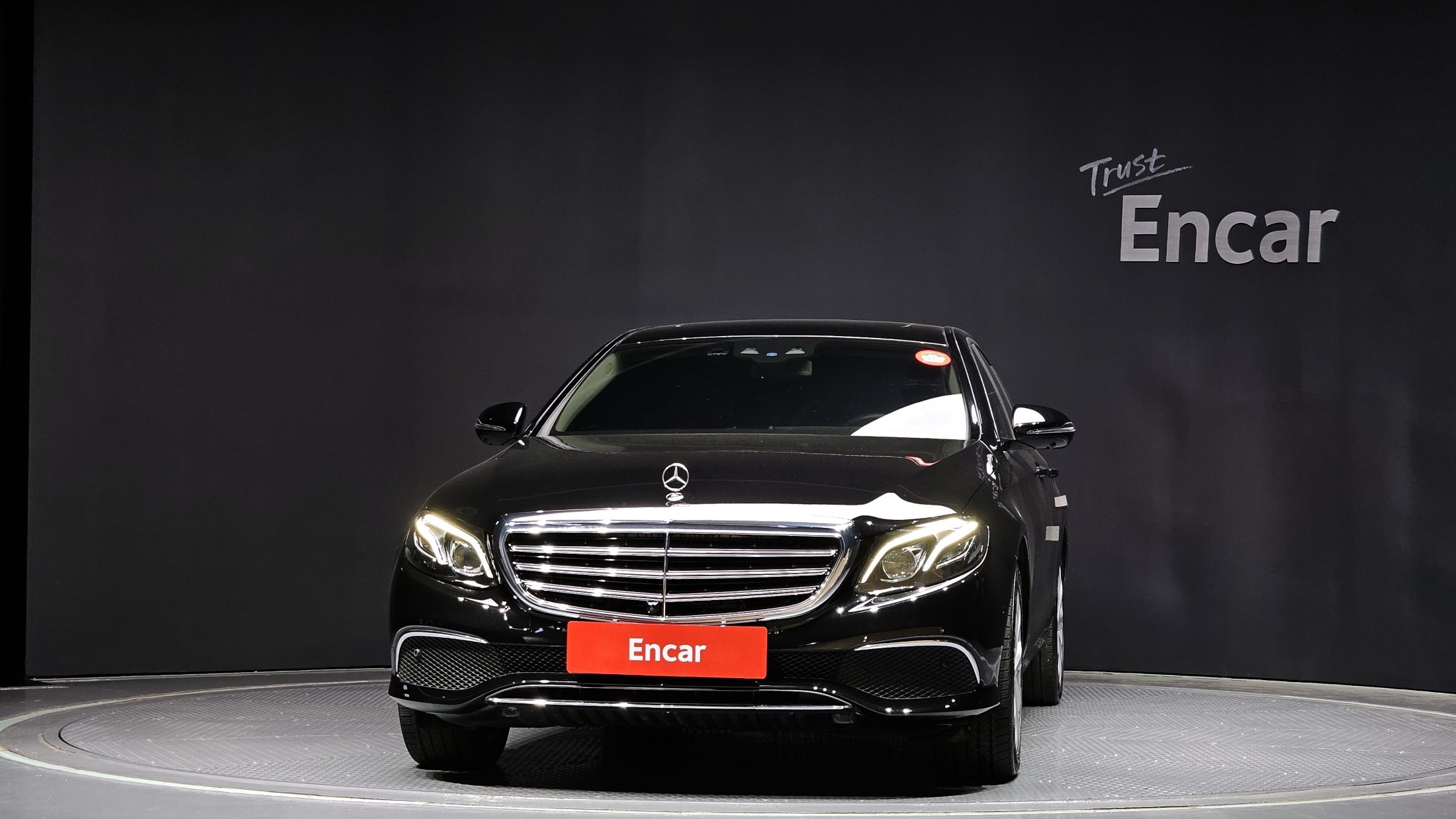 MERCEDES BENZ E-CLASS W213 2018