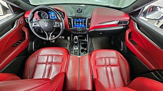 MASERATI LEVANTE 2017