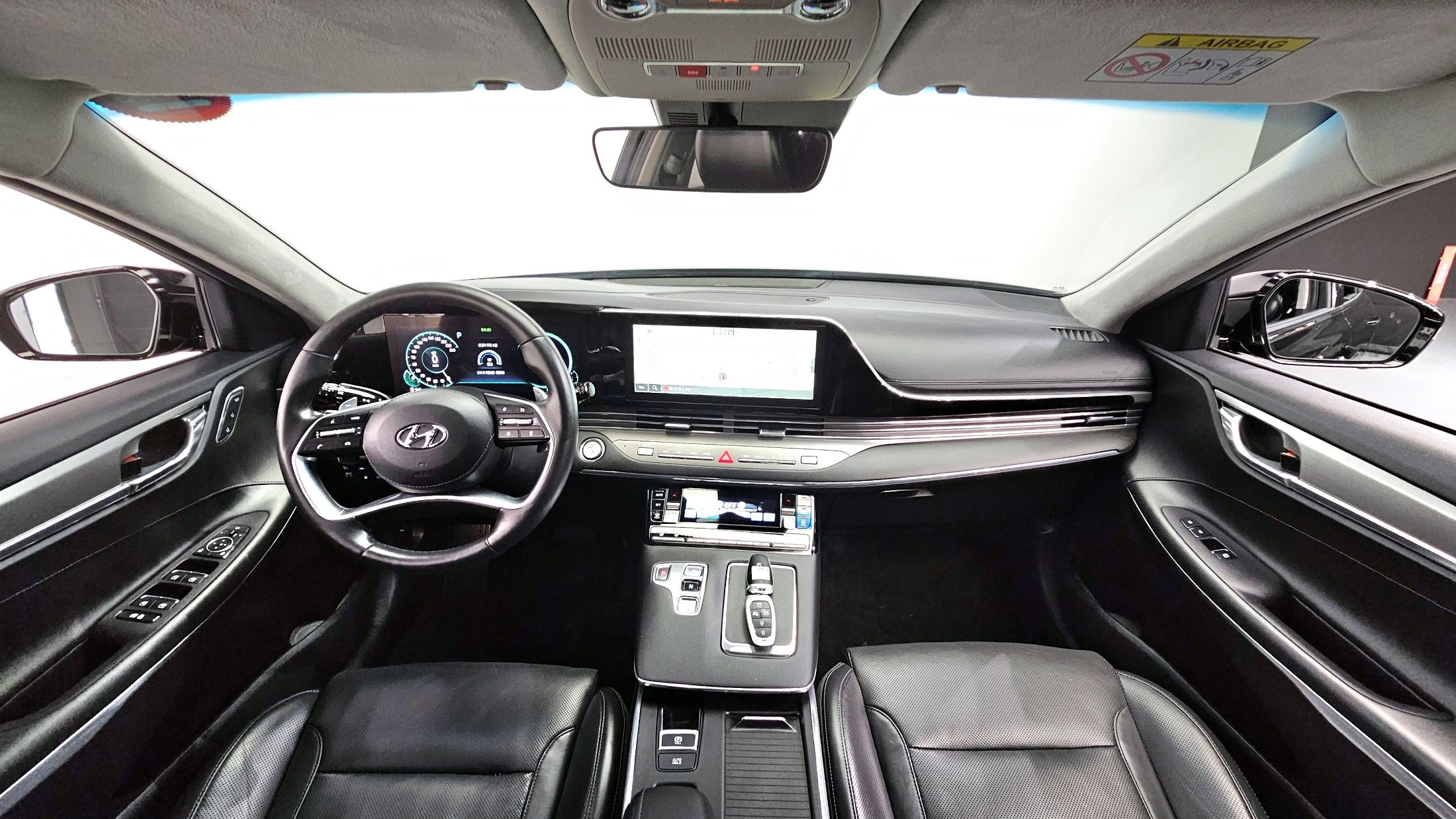 HYUNDAI GRANDEUR IG HYBRID