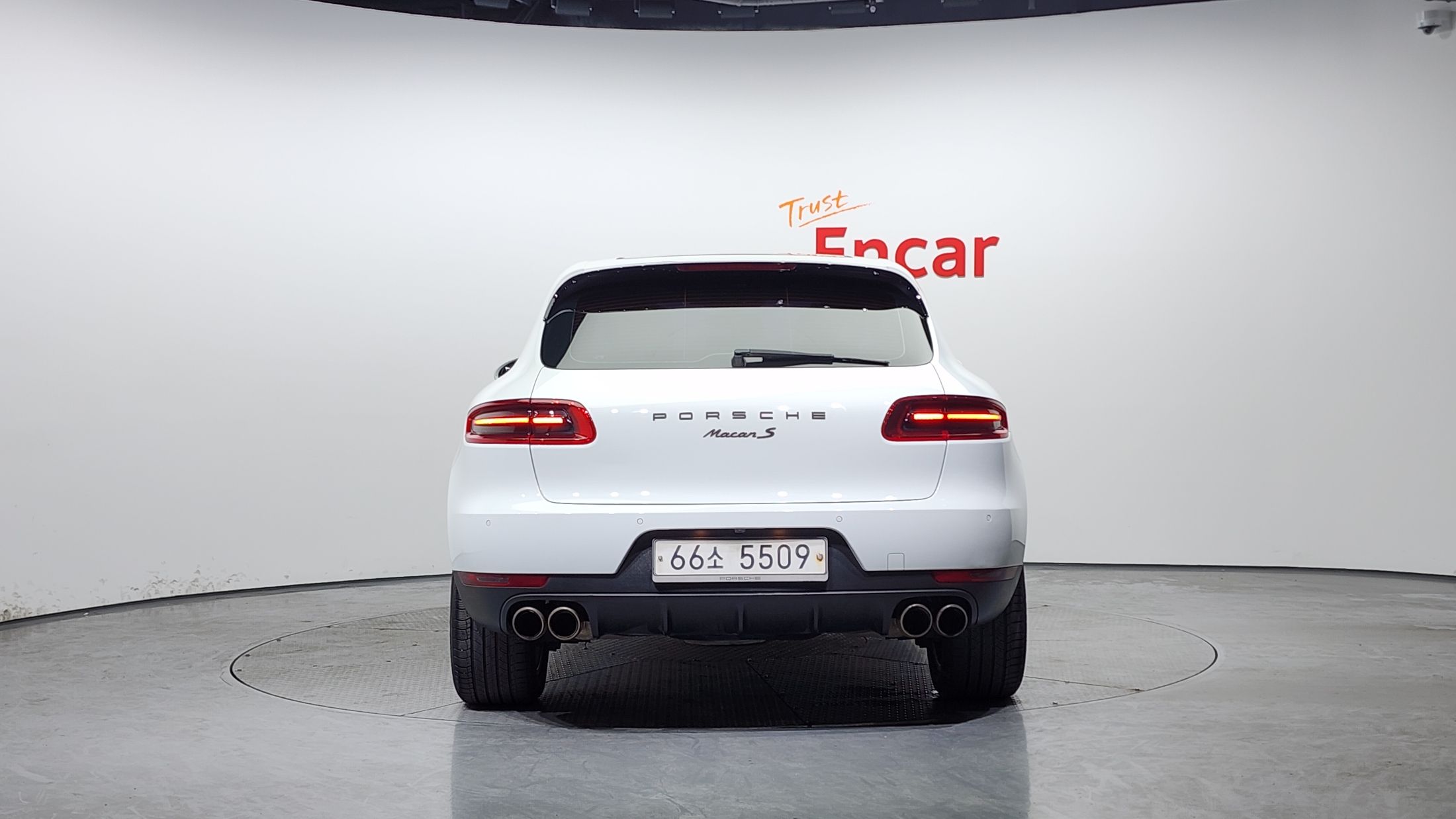 PORSCHE MACAN 2015