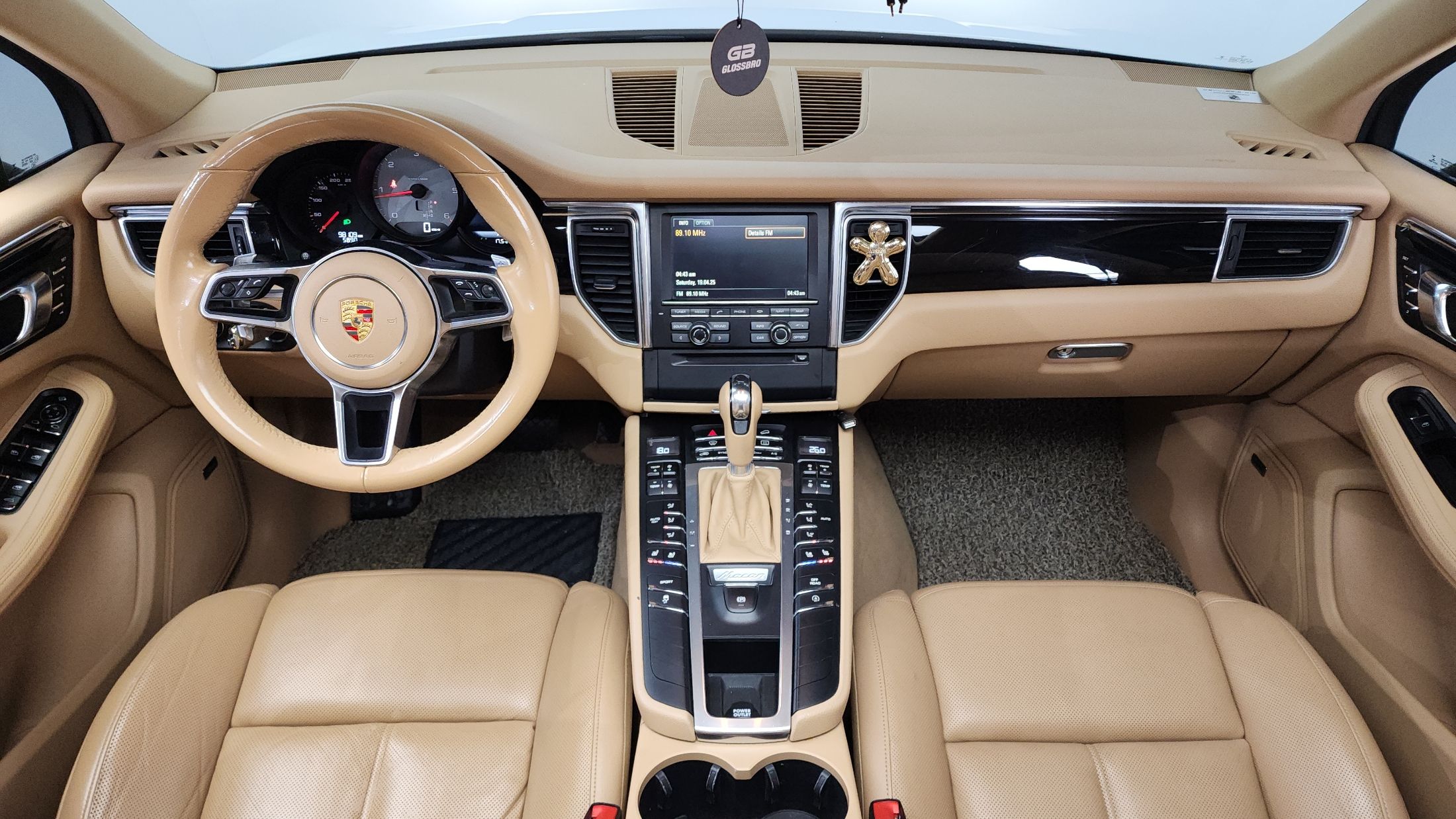 PORSCHE MACAN 2015